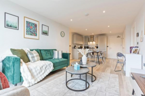 Meadow Haven 2 BATH 2 BED - OnStreet Park- Netflix